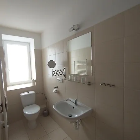 Guest house Lihovar ***