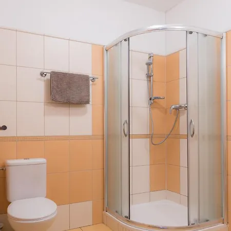 Lihovar *** Guest house Rouchovany